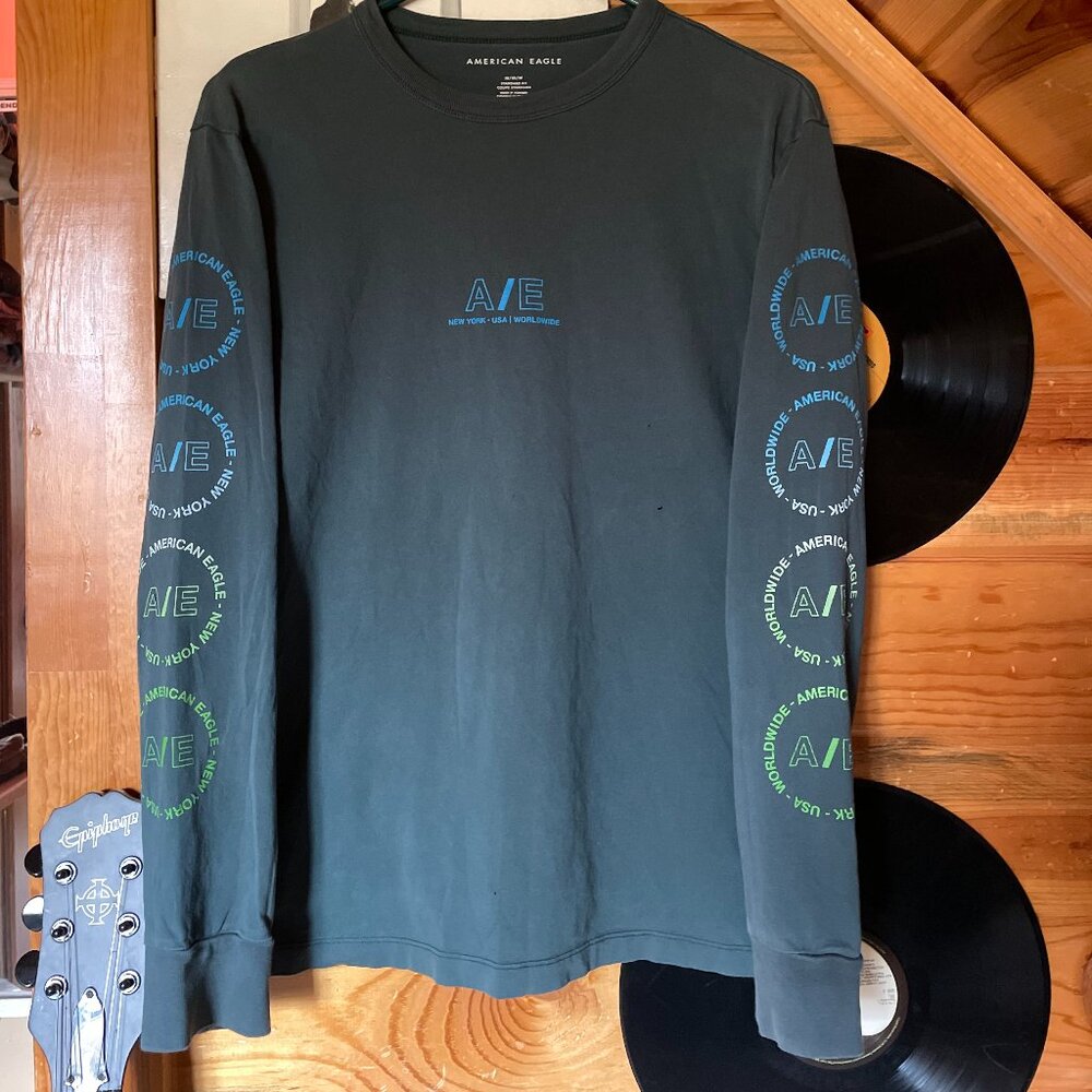 AMERICAN EAGLE Jungle Green Long Sleeve Shirt Super Soft Size Medium